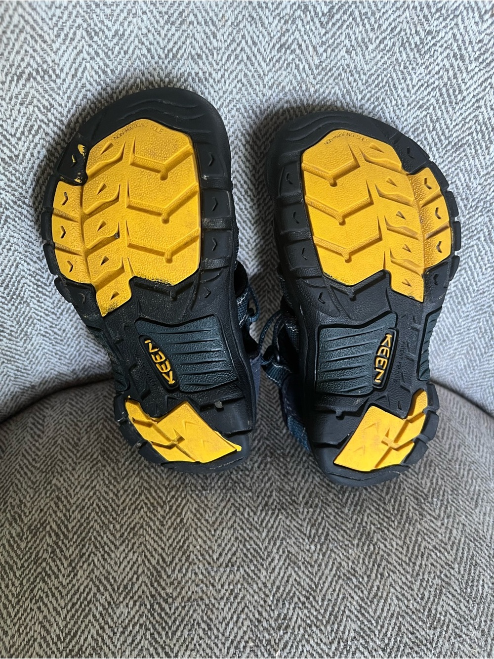 KEEN Newport H2 Kids Size 11 Waterproof Navy Yellow Hiking Water Sandals - Picture 6 of 7